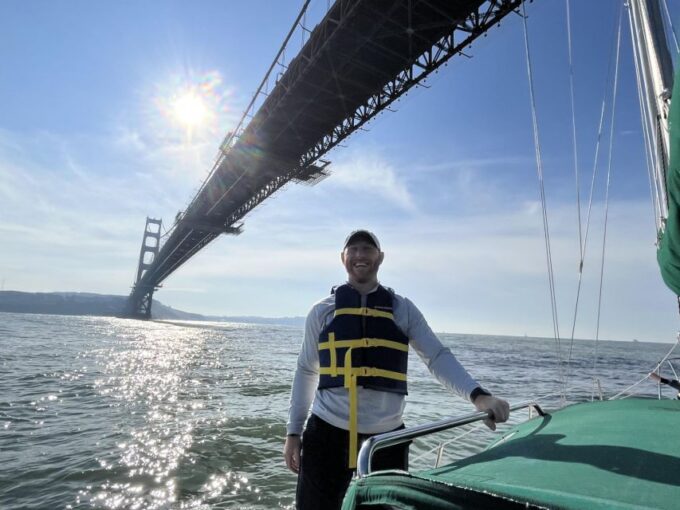 2hr - SUNSET Sailing Experience on San Francisco Bay - Preparing for the Sail