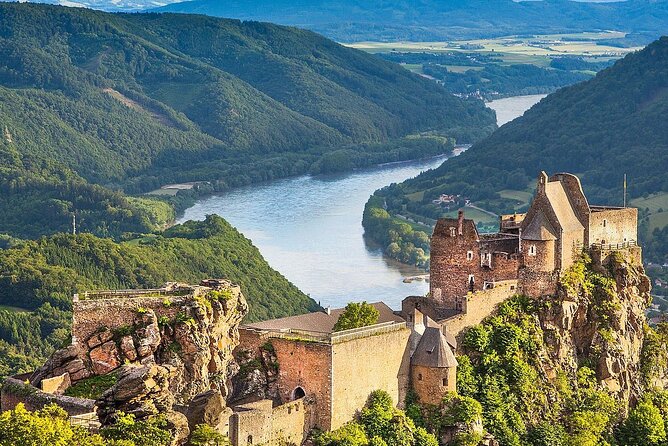 3 Castles and Wine Tasting Tour in Danube Valley From Vienna - Danube Valley Exploration