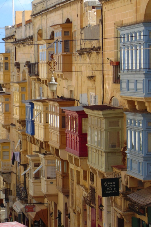 3 Cities: Private Insider Walking Tour With Licensed Guide - Group Size