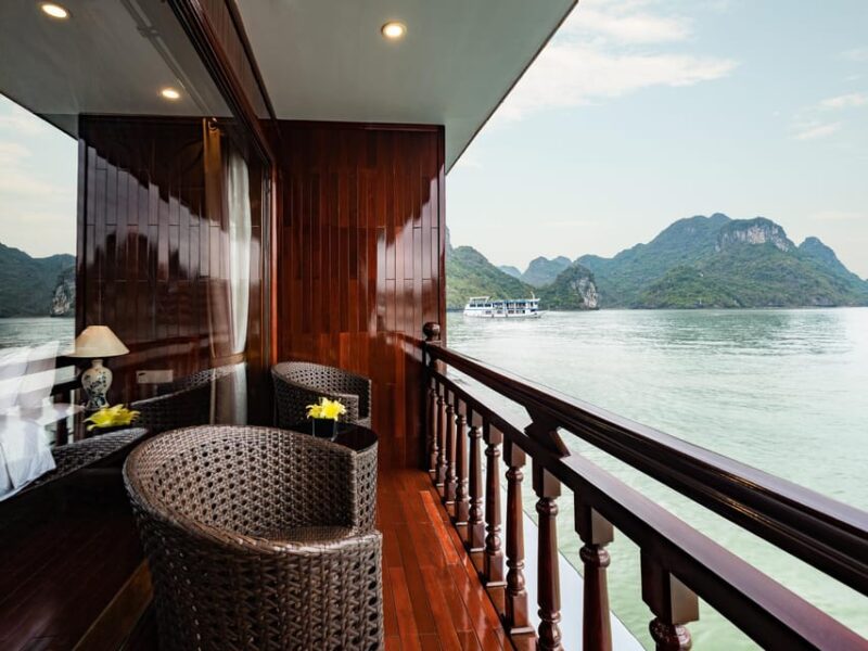 3-Day: 5-Star Cruises Lan Ha & Halong Bay W/Viet Hai Village - Key Points