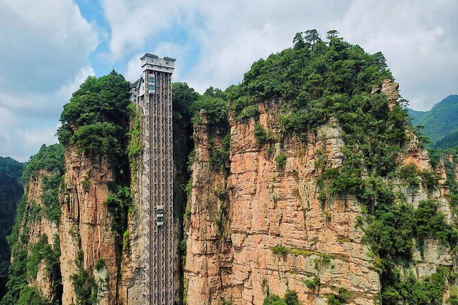 3-Day "A Bite" Of Mysterious West Hunan Tour (Zhangjiajie+Fenghuang) - Discovering Zhangjiajie: Land of Pillars and Floating Mountains
