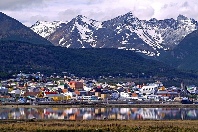 3-Day Adventure Tour of Ushuaia: Hiking, Canoeing and Sailing at the End of the World - Day 1: Arrival and Exploration