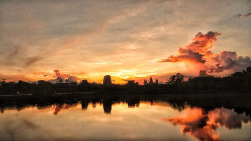 3-Day Angkor Tour: Banteay Srei, Beng Mealea, Tonle Sap Lake - Day 1 Highlights