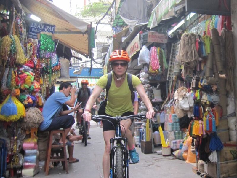 3-Day Bike Tour From Ho Chi Minh City to Phnom Penh - Border Crossing and Transport