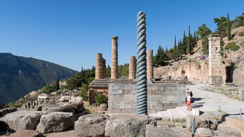 3-Day Classical Spanish Guided Tour in Peloponesse & Delphi - Key Points