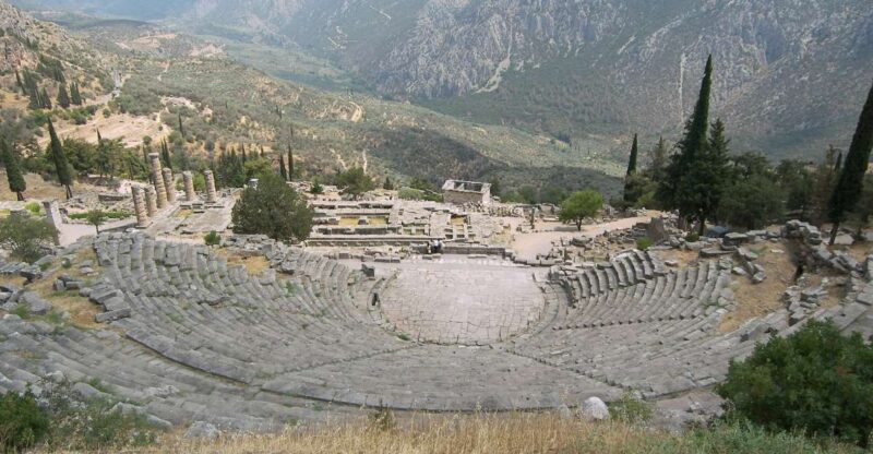 3-Day Classical Spanish Guided Tour in Peloponesse & Delphi - Itinerary
