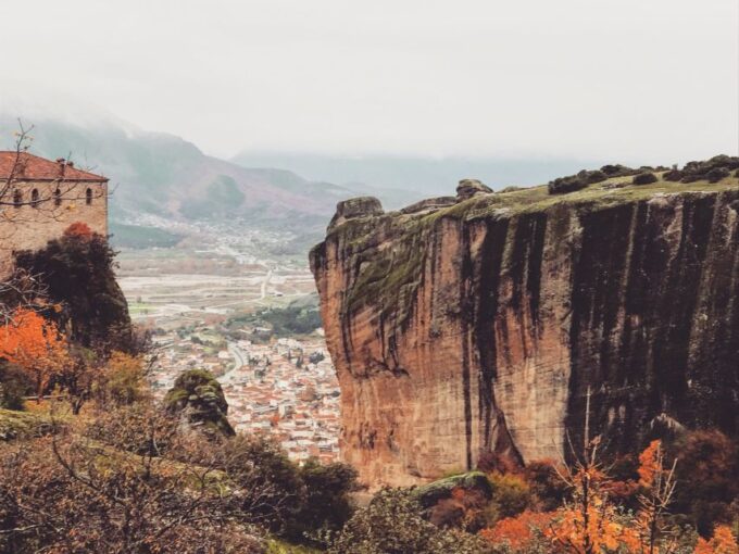 3-Day Delphi & Meteora Tour From Athens - Important Considerations