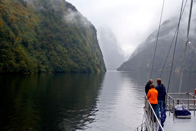 3 Day Doubtful Sound Overnight Cruise and Glowworm Tour From Queenstown - Meeting and Pickup Details