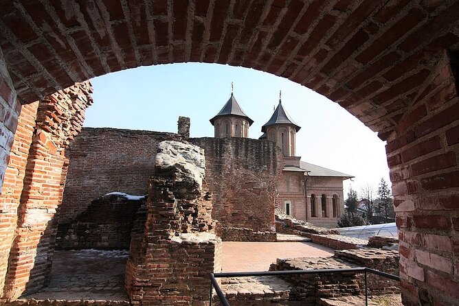 3-Day Dracula Entranced Tour From Bucharest With Transport - Getting to the Meeting Point