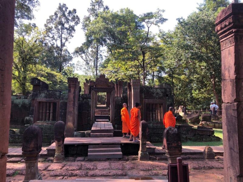 3-Day Exploring Angkor Wat & Siem Reap Highlights Tour. - Day 3 Activities