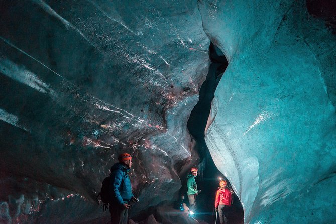 3-Day Golden Circle, Ice Cave, Glacier Lagoon and Canyon Tour - Marveling at Natural Landscapes