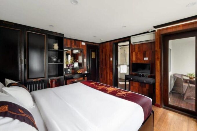3-Day: Halong Bay 5-Star Cruise Balcony Cabin - Ninh Binh - Restrictions and Support