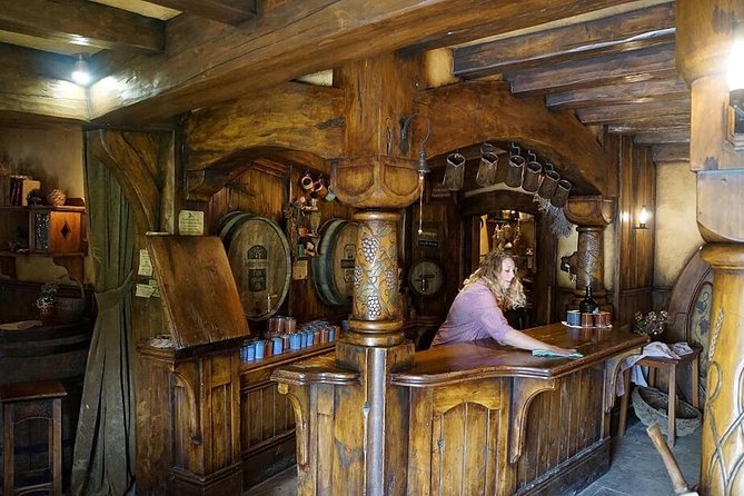 3-Day Hobbiton and Waitomo Tour From Auckland With Accommodation - Booking Information