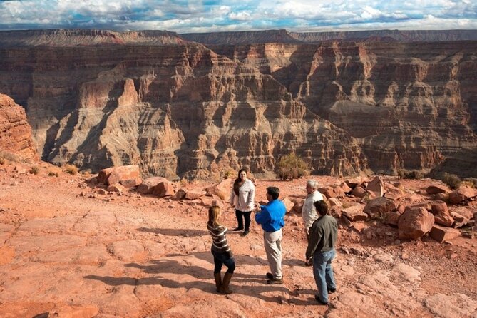 3-Day Los Angeles and Las Vegas Tour From Los Angeles - Meeting Points and Itinerary Adjustments