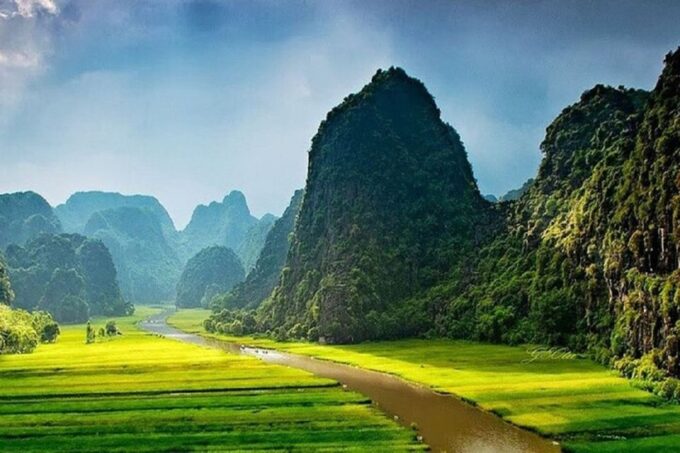 3-Day Ninh Binh - Bai Tu Long Bay Luxury Junk - Luxury Cruise Ship Amenities
