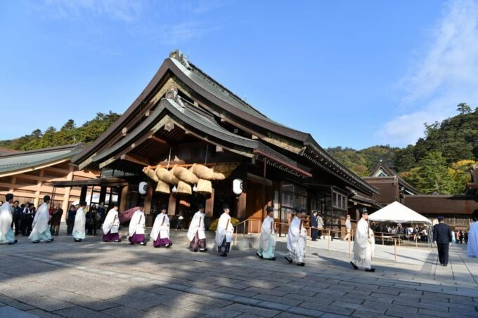 3-Day ONE WAY Bus Tour to Hiroshima via SANIN From Fukuoka - Transportation and Accessibility