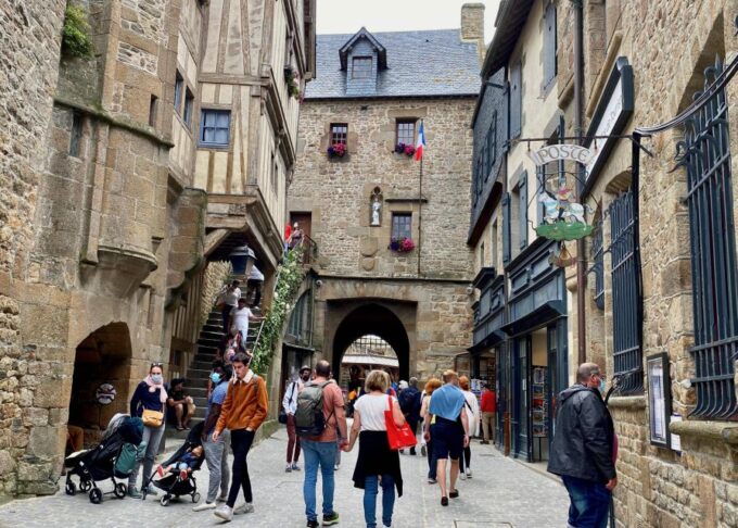 3-day Private Omaha Utah D-Day Mont Saint-Michel by Mercedes - Day 2 Itinerary