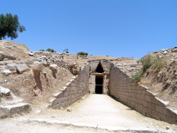 3-Day Private Tour Mycenae, Nafplio, Hydra & Spetses Island - Accommodation and Meals