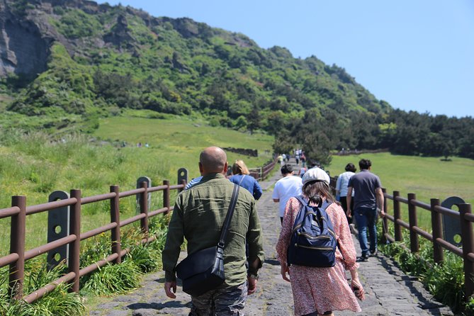 3-Day Private Tour of Jeju Island Including Nanta Show - Itinerary Highlights for Day 1