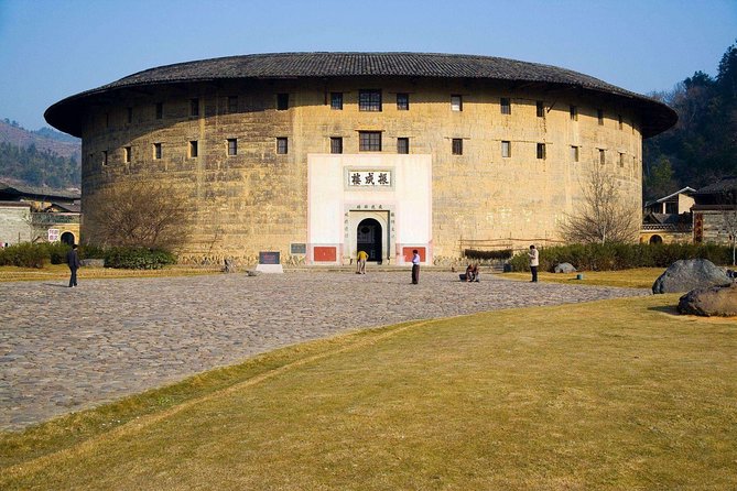 3-Day Private Tour to Hakka Tulou and Xiamen - Exploring Hakka Tulou