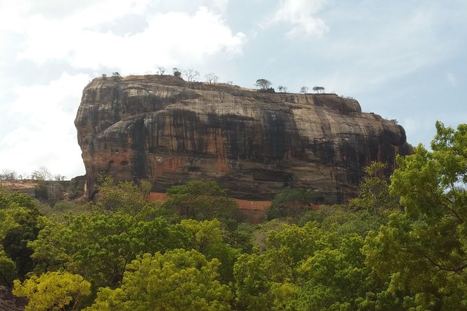 3 Day Privet Tour To Kandy & Sigiriya From Colombo - Dambulla Exploration