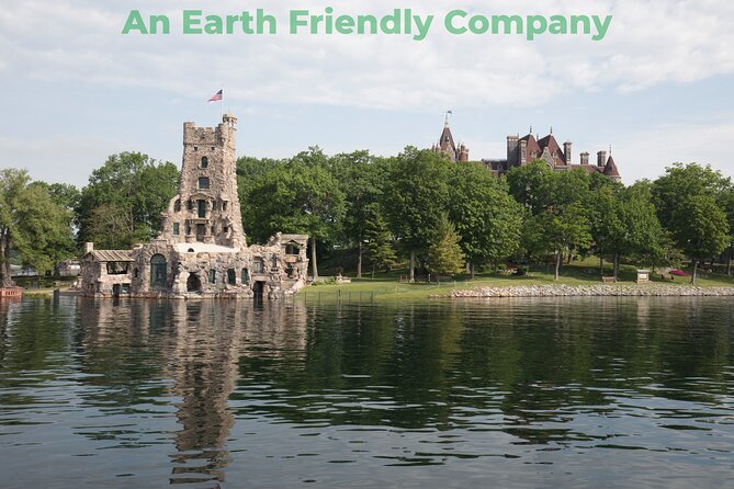 3-Day Tour: Finger Lakes, Niagara Falls, Toronto and 1000 Islands From NYC - Sights and Activities at Niagara Falls