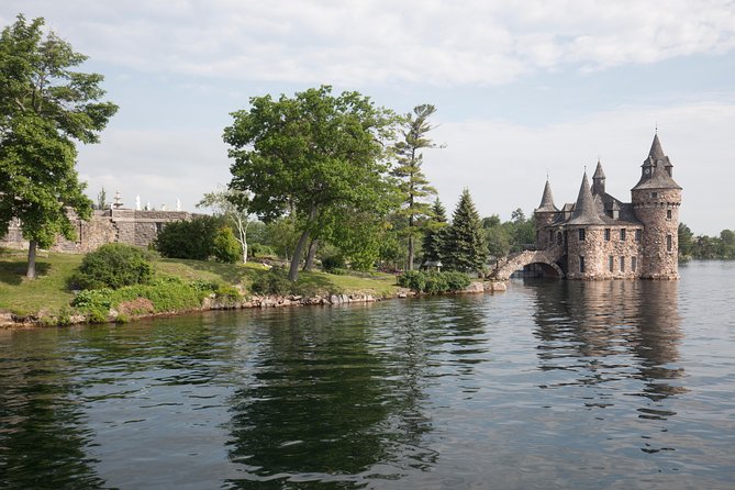 3-Day Tour: Finger Lakes, Niagara Falls, Toronto and 1000 Islands From NYC - Exclusions and Additional Information