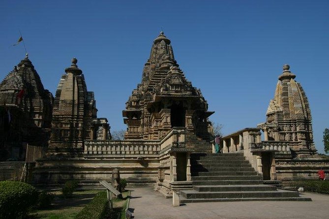 3-Day Tour to Khajuraho and Kamasutra Temple From Delhi by Train - Pickup and Meeting Details