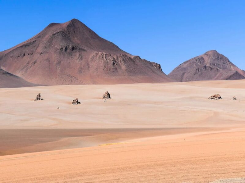 3-Day Tour to Salt Flats and Lagoons - Explore Salar De Uyuni