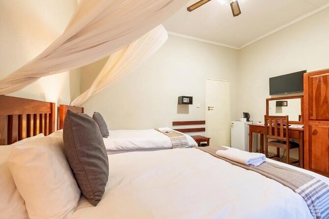 3-Day Victoria Falls Safari With Dinner Cruise - Local Attractions