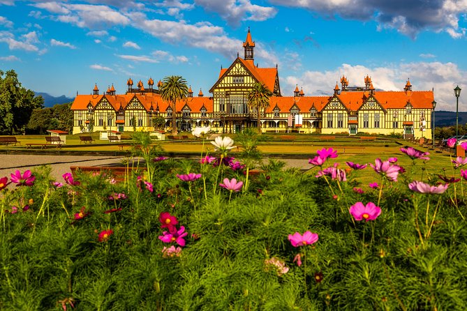 3 Day Waitomo Caves, Hobbiton Movie Set and Rotorua Tour From Auckland - Accessibility and Logistics