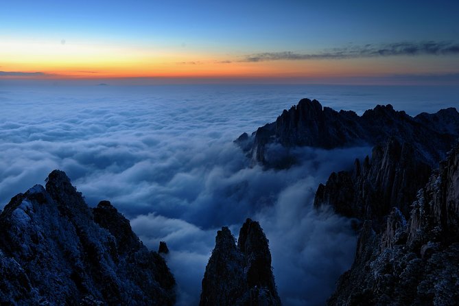 3-Day Yellow Mountains, Hongcun Village and Tunxi Ancient Street Private Tour - Cable Car Ride