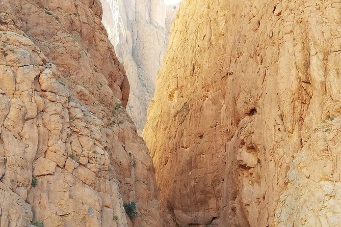3 Days 2 Night Group Desert Tour From Marrakech With Luxury Camp - Luxury Camp Experience