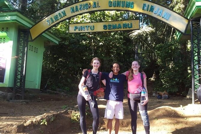 3 Days 2 Night Trekking Rinjani to Summit and Lake - Descending to the Summit Lake
