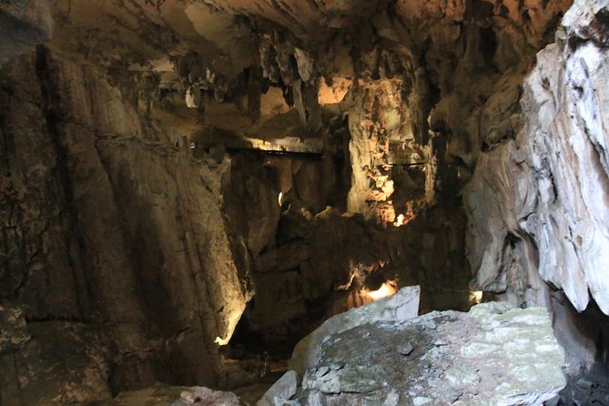 3 Days 2 Nights Unesco World Heritage Mulu 4 Showcaves - Meeting and Pickup Details