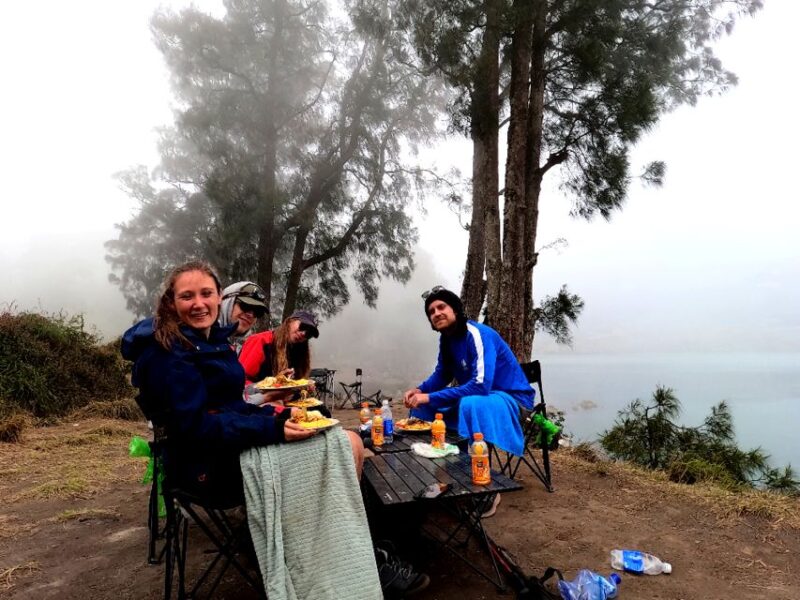 3 Days and 2 Nights Trekking to Summit Sembalun -Senaru - Sembalun Village to Crater Rim