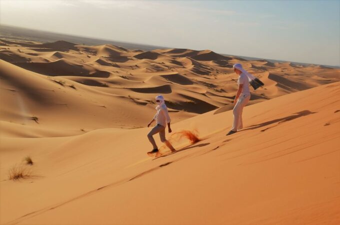 3 Days Desert Tour From Marrakech To Merzouga Erg Chebbi - Languages and Tour Guide