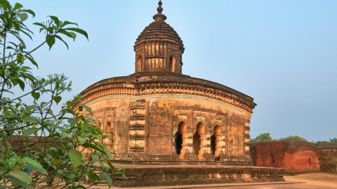 3 Days Exclusive Kolkata and Bishnupur Tour - Booking and Availability
