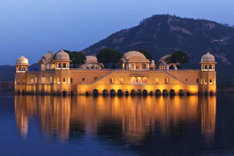 3 Days Golden Triangle in Delhi - Agra Fort and Drive to Jaipur