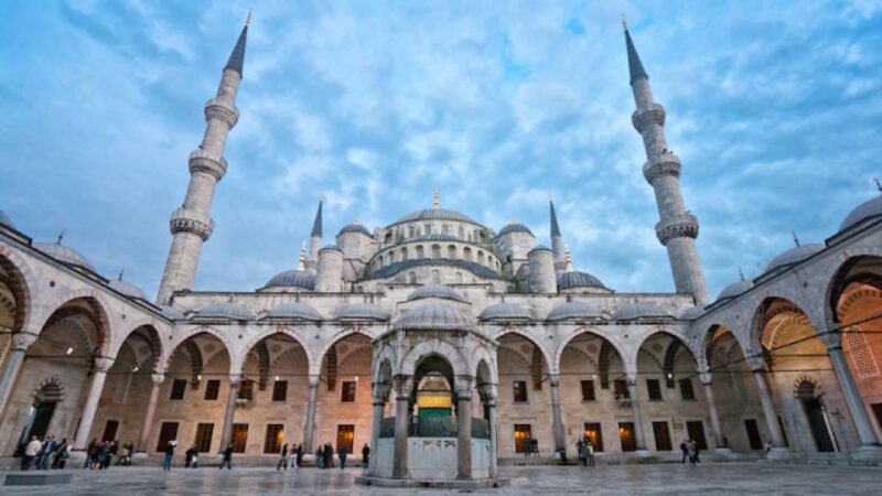 3 Days Istanbul Tour From Kusadasi / İZmir - Historical Landmarks Exploration