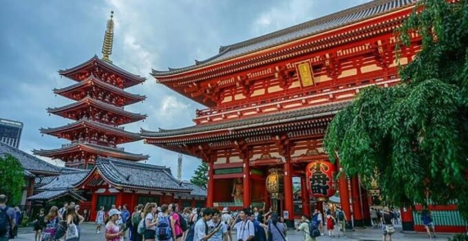 3 Days Japan Tour Tokyo , Mt Fuji and Nikko (English Driver) - Discovering Akihabara