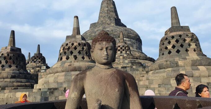 3 Days Jomblang Pindul Caves Sunrise Borobudur Prambanan - Sunrise and Temple Visits