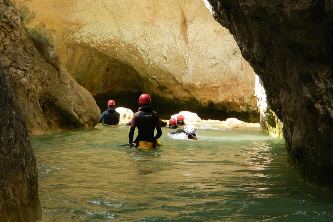 3 Days of Canyoning in Sierra De Guara - Guides and Safety