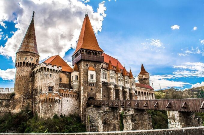 3 Days Private Guided Tour in Romania - Snagov Monastery and Peles Castle