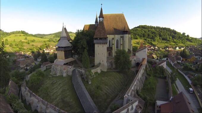 3 Days Private Guided Tour in Romania - Brasov City and Bran Castle