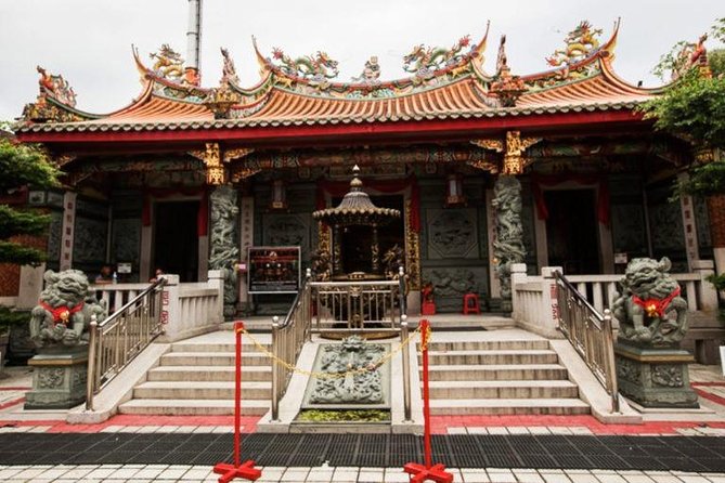 3 Days Private Padang Tour: Minangkabau Cultural Center, Village & City Tour - Pricing and Booking