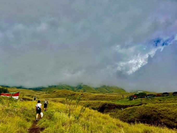 3 Days Rinjani Trekking Summit, Lake, Hot Spring (Private) - Customer Reviews