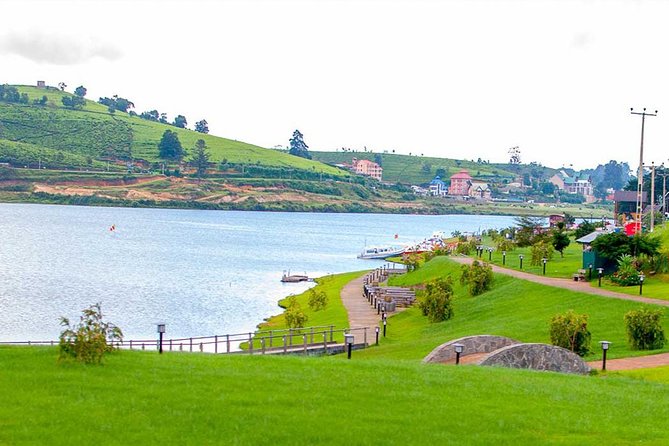 3 Days Tour to Kandy, Nuwara Eliya & Sigiriya - Kandy Sightseeing