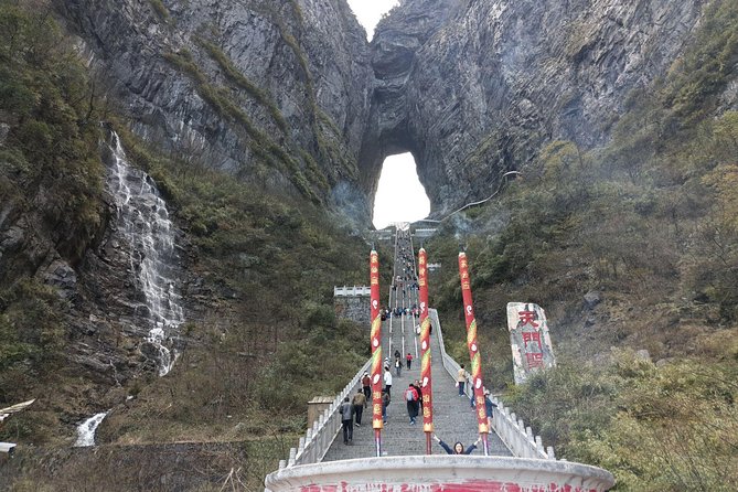 3-Days Tour to Zhangjiajie Highlights - Cancellation and Booking