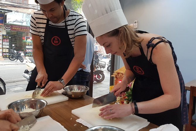 3 Dishes + Egg Coffee Cooking Class & Local Market Tour - Customer Reviews and Feedback